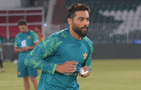 Amir urges former players to 'move on' from his spot-fixing scandal