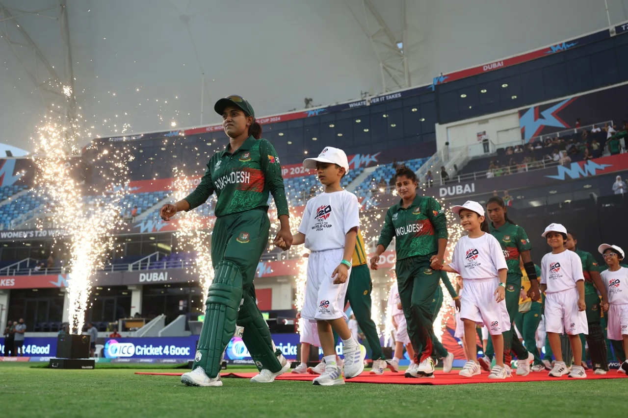 South Africa boost T20 World Cup semi-final hopes with Bangladesh win