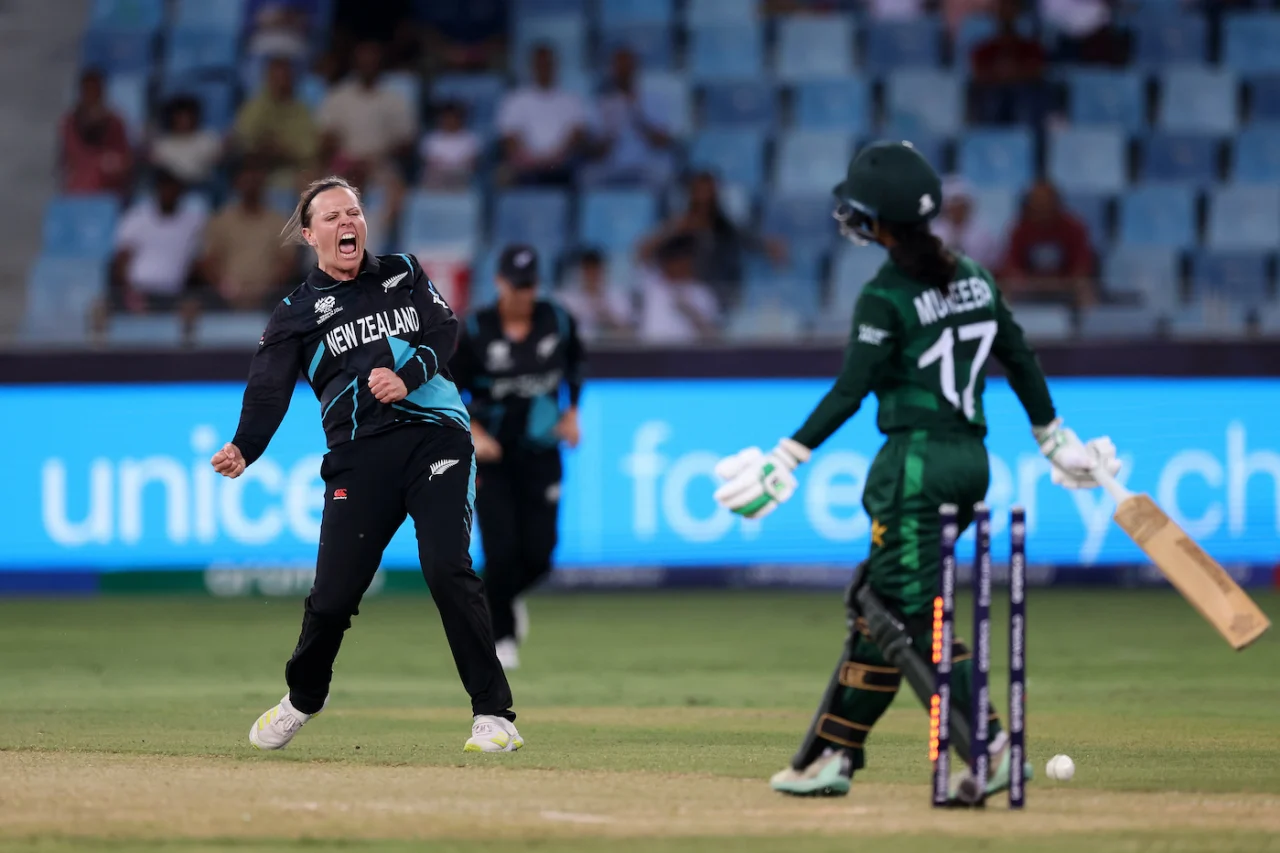 New Zealand knock out Pakistan-India to reach Women's T20 WC semis