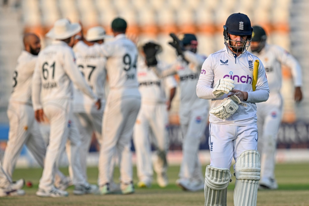 Pakistan sense series-levelling win over England after Sajid heroics