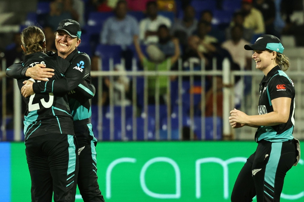 New Zealand edge West Indies to reach Women's T20 World Cup final