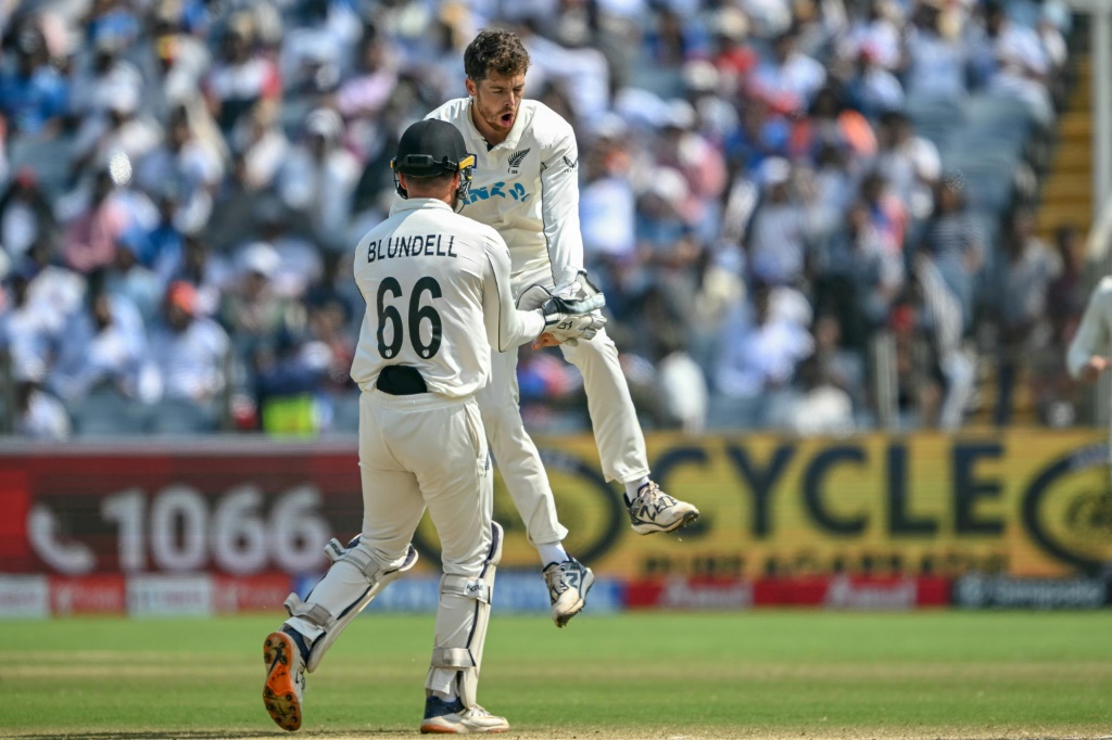 Santner heroics seal New Zealand's first Test series win in India