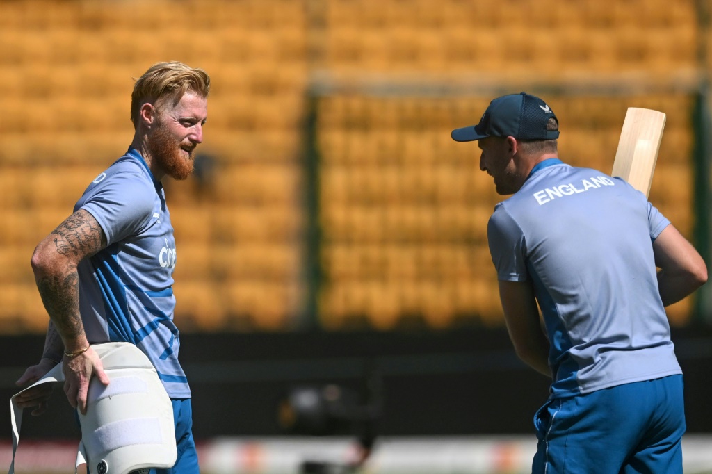 Stokes, Buttler sign two-year England deals