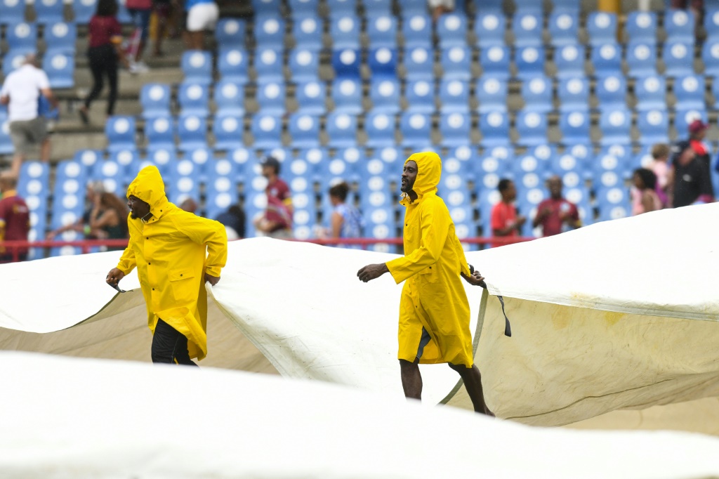 Rain wipes out England's final T20 in West Indies