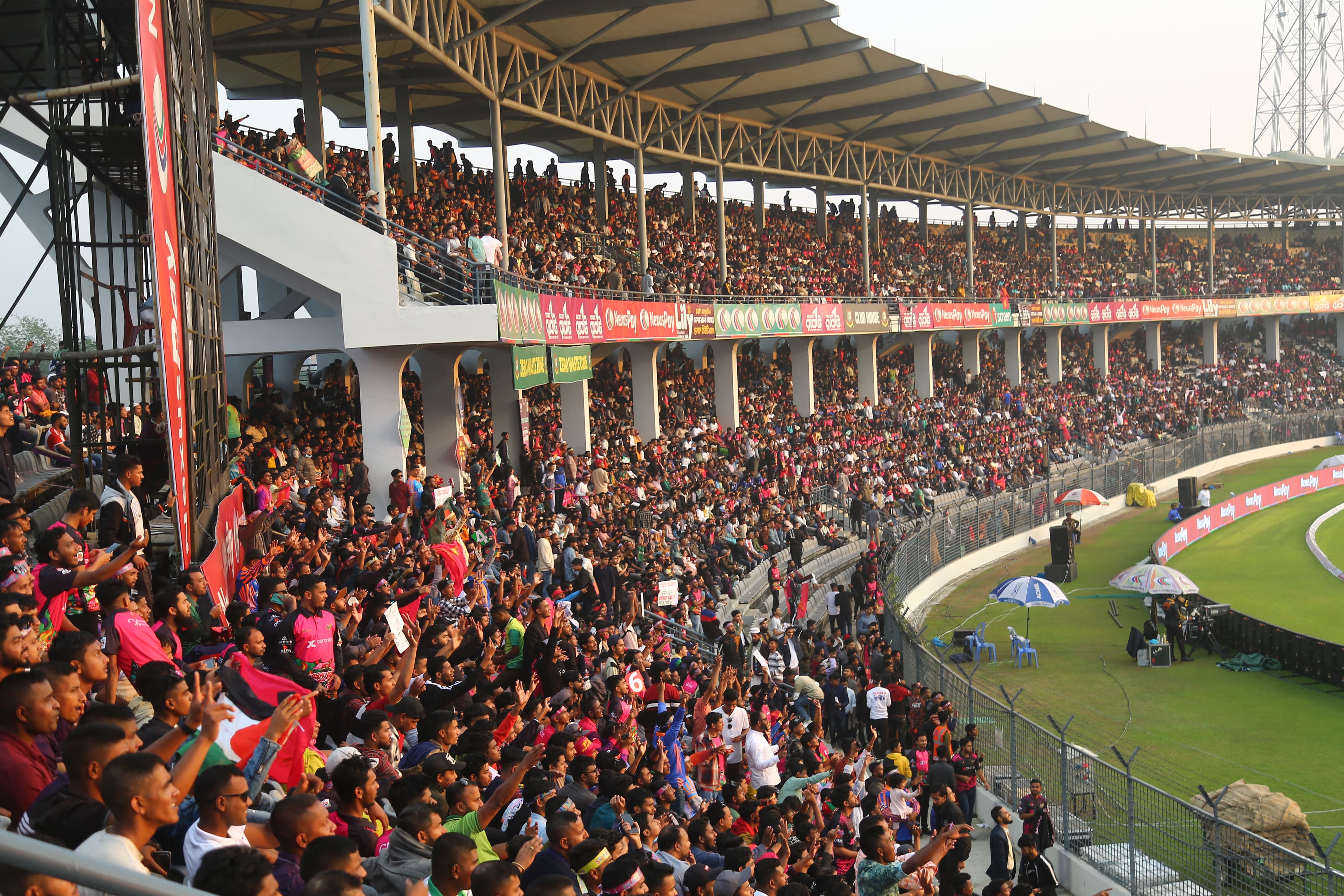 সিলেটে বেশিরভাগ ম্যাচেই কানায় কানায় পরিপূর্ণ ছিল গ্যালারি, ক্রিকফ্রেঞ্জি