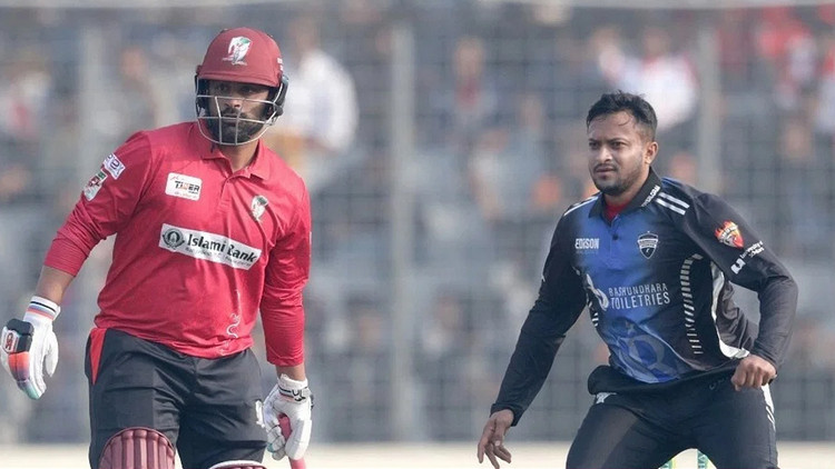 Tamim Iqbal (L) and Shakib Al Hasan during last BPL, BCB