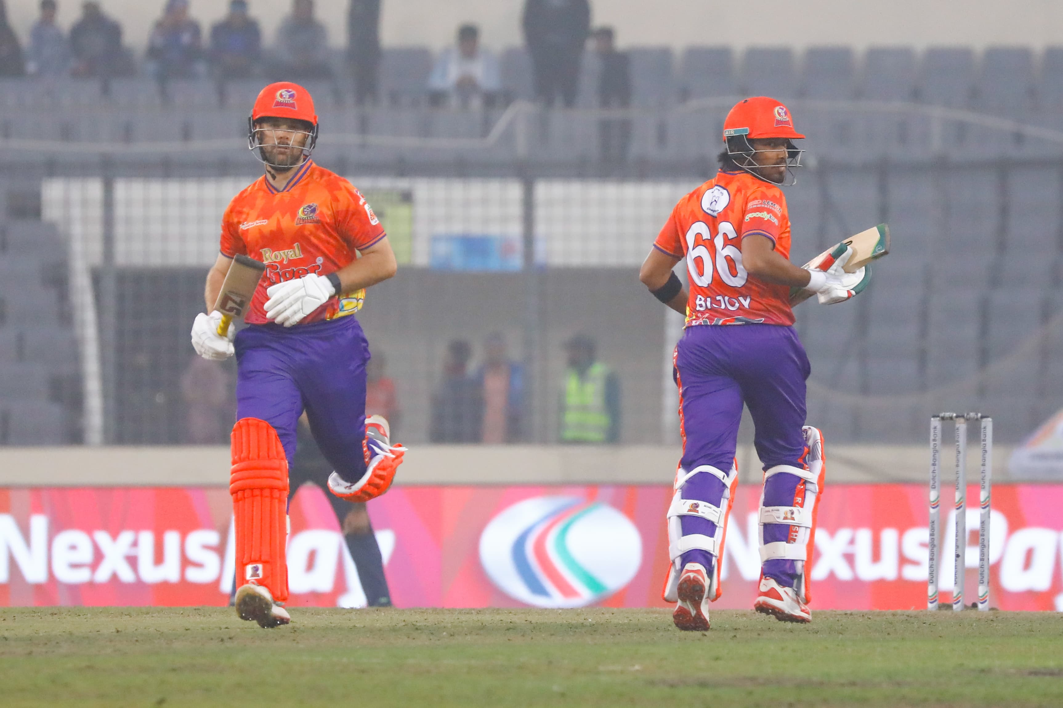 Ryan Burl (55*) and Anamul Haque Bijoy (73*) are running between the wicket, Cricfrenzy