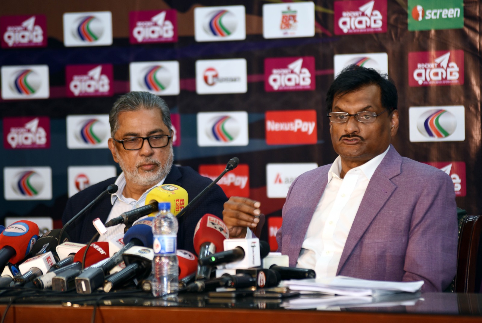 Iftekhar Rahman Mithu briefs the media along with Mahbub Anam after the meeting, Cricfrenzy