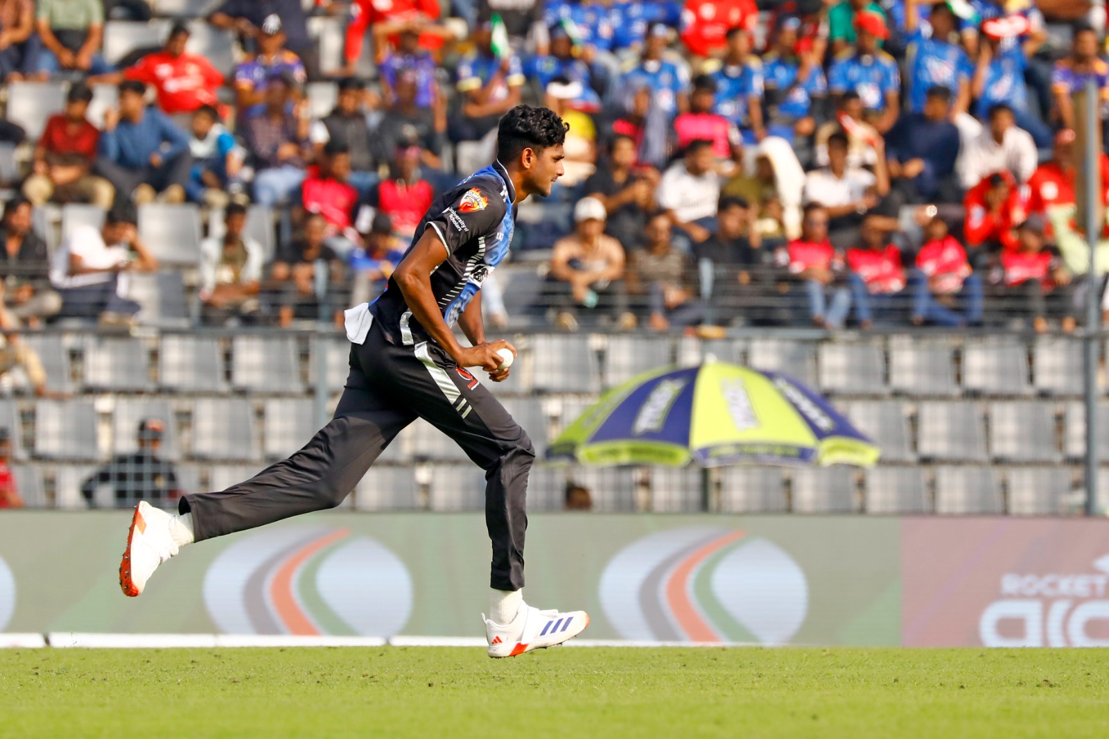 Nahid Rana grabs three wickets, Cricfrenzy