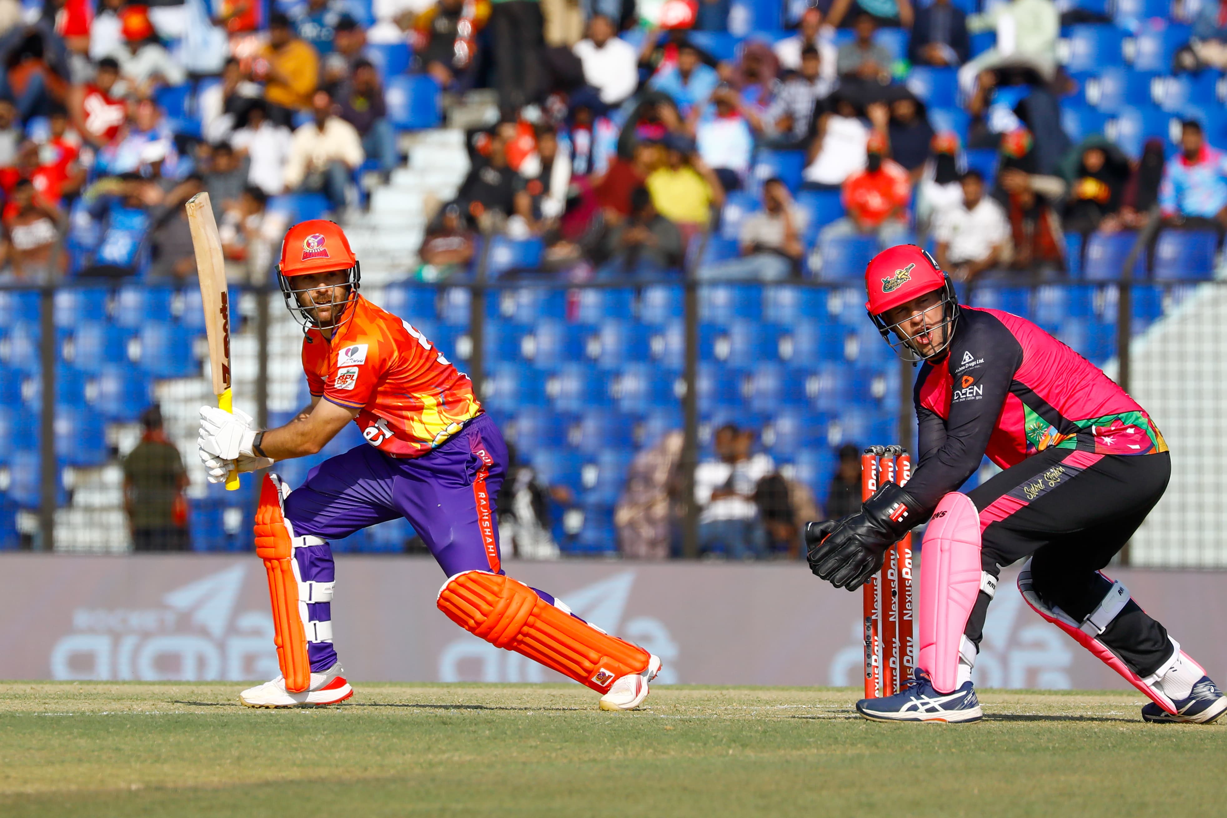 Ryan Burl plays a shot against Sylhet, Cricfrenzy