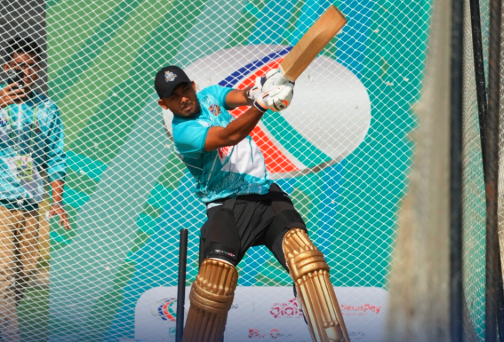 Mosaddek Hossain during practice, Dhaka Capitals