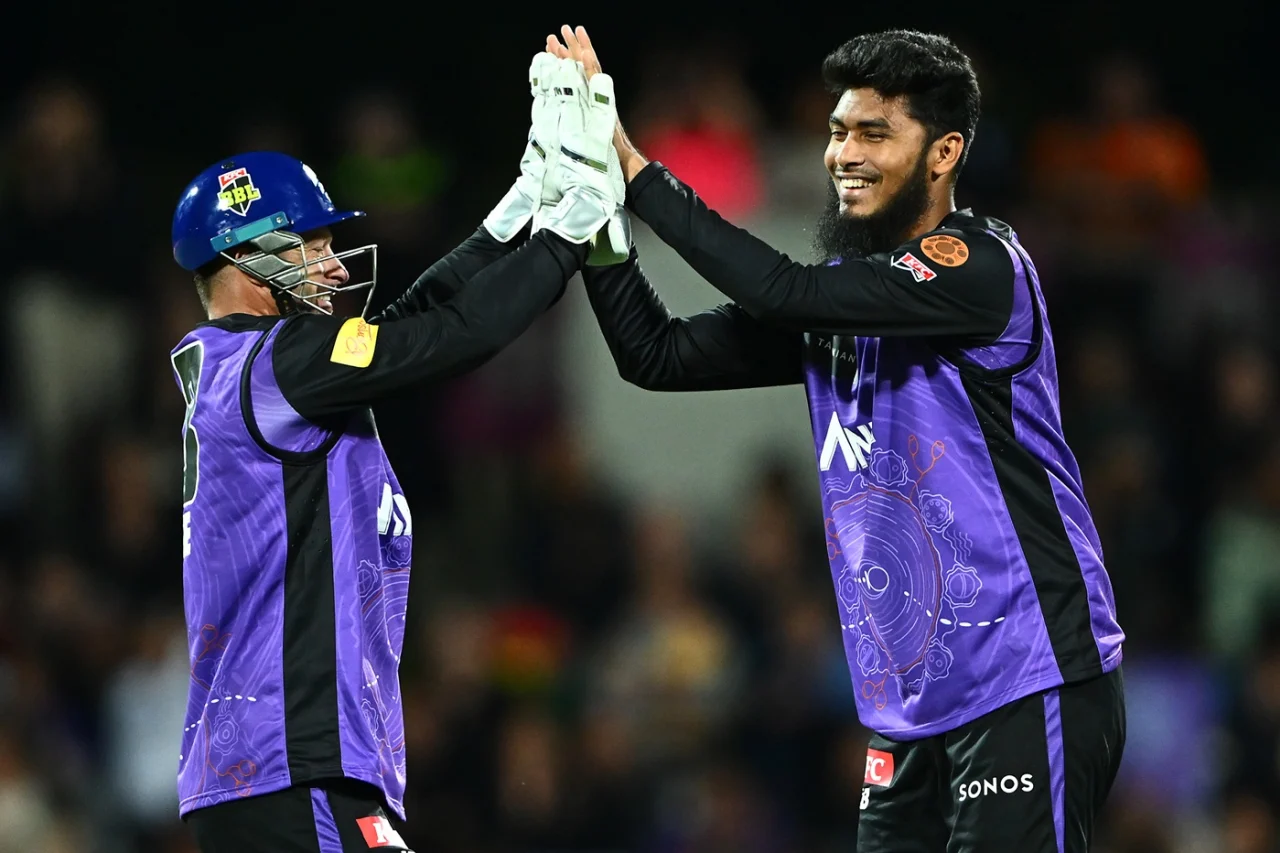 Rishad Hossain shines with the ball as Hurricanes crush Strikers