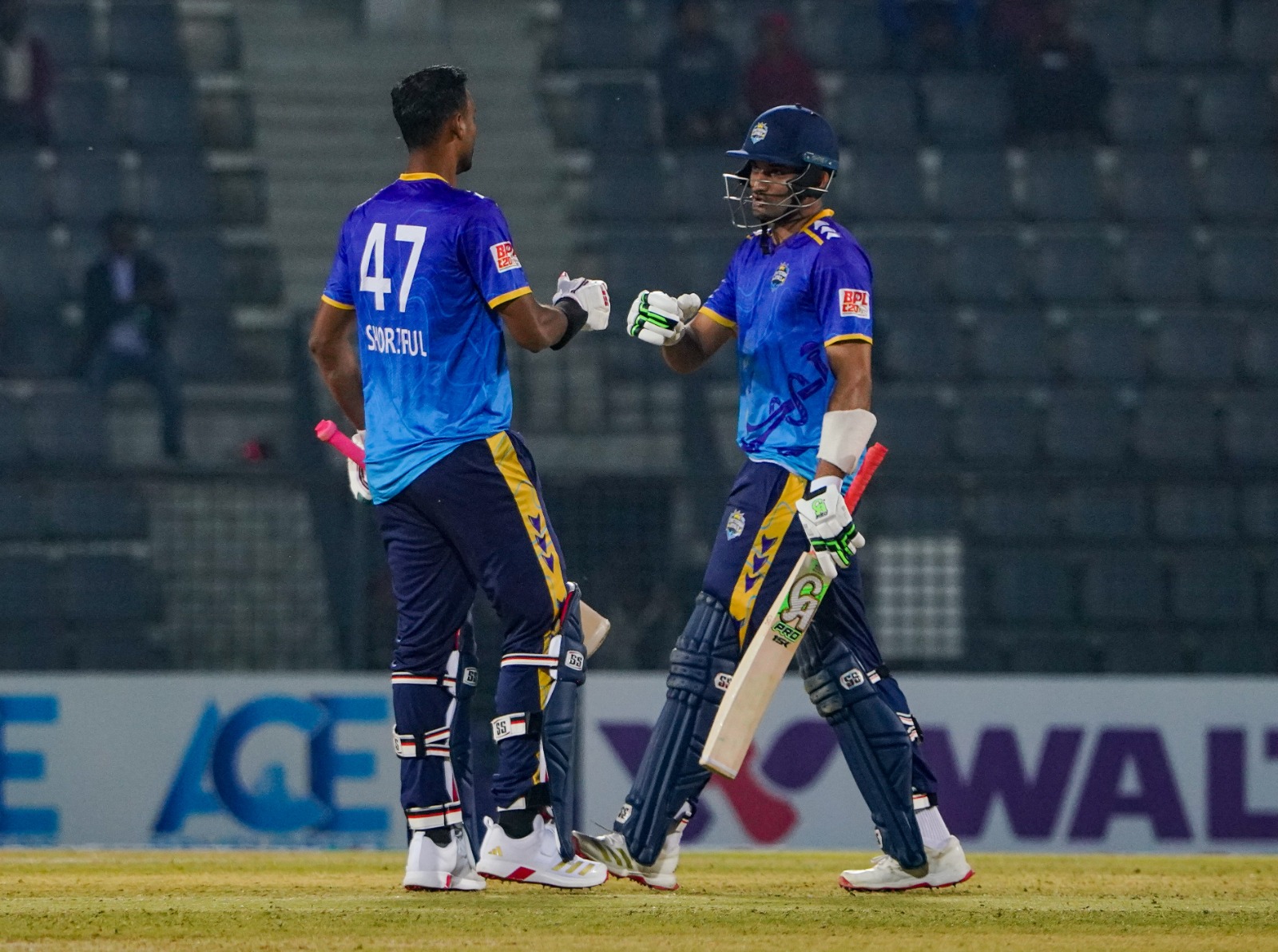 Chattogram go top in BPL with thrilling win over Rajshahi