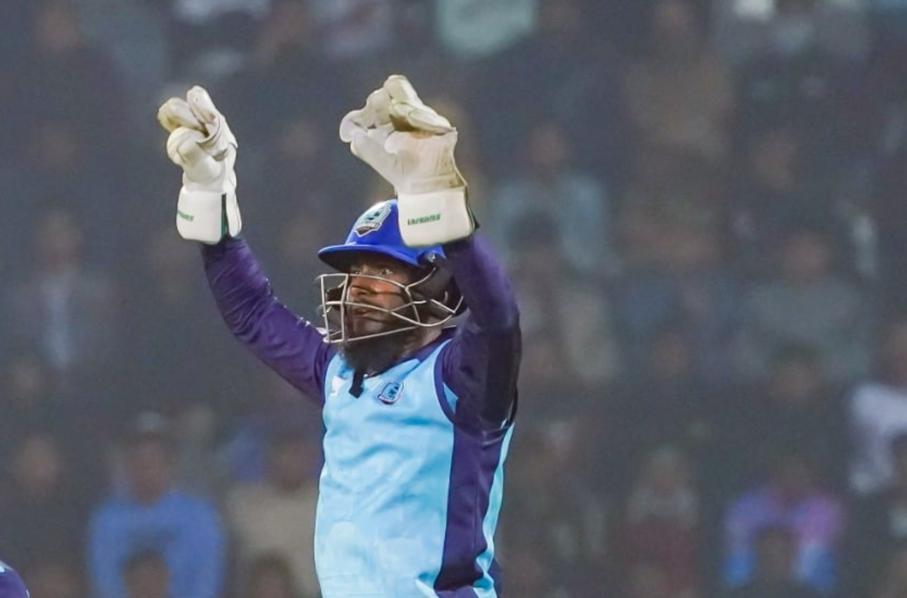 জাকেরের সমালোচনা কম করলেই ভালো: আশরাফুল