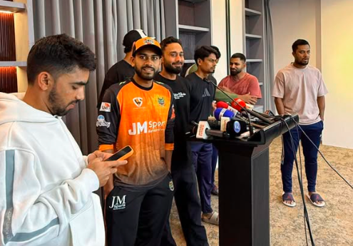 Cricketers offer compromise, will return to play if Najmul apologises publicly
