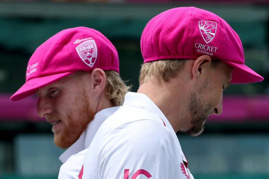 England captain Ben Stokes (L) and Joe Root (R) after a team photograph at the Sydney Cricket Ground