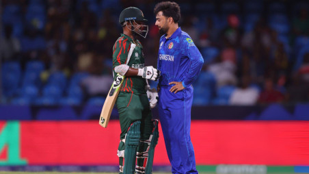 Rashid urges keeping politics out of cricket