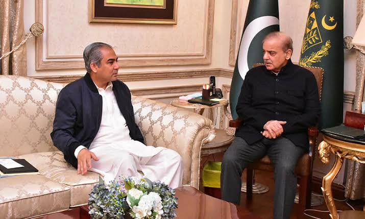 সোমবারই আলোচনায় বসছেন পিসিবি সভাপতি ও পাকিস্তান প্রধানমন্ত্রী