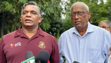 BCB president Aminul Islam Bulbul [L]