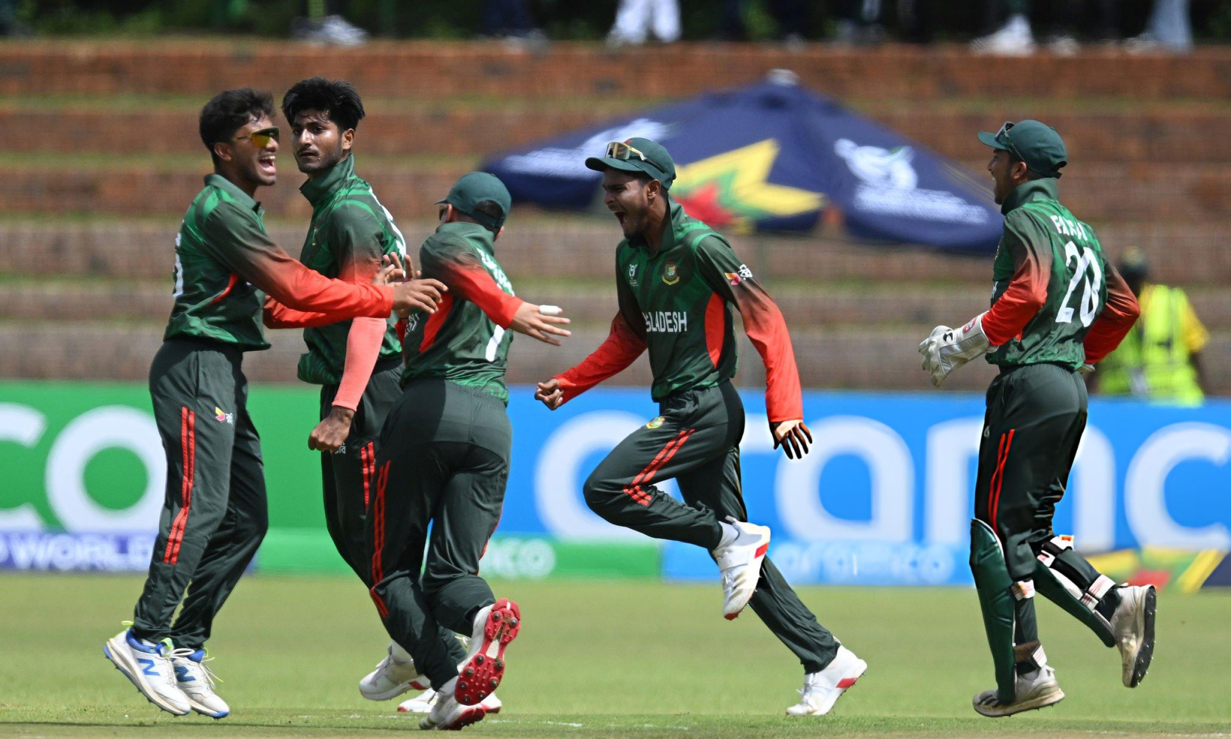 ৮ উইকেট নেই ভারতের