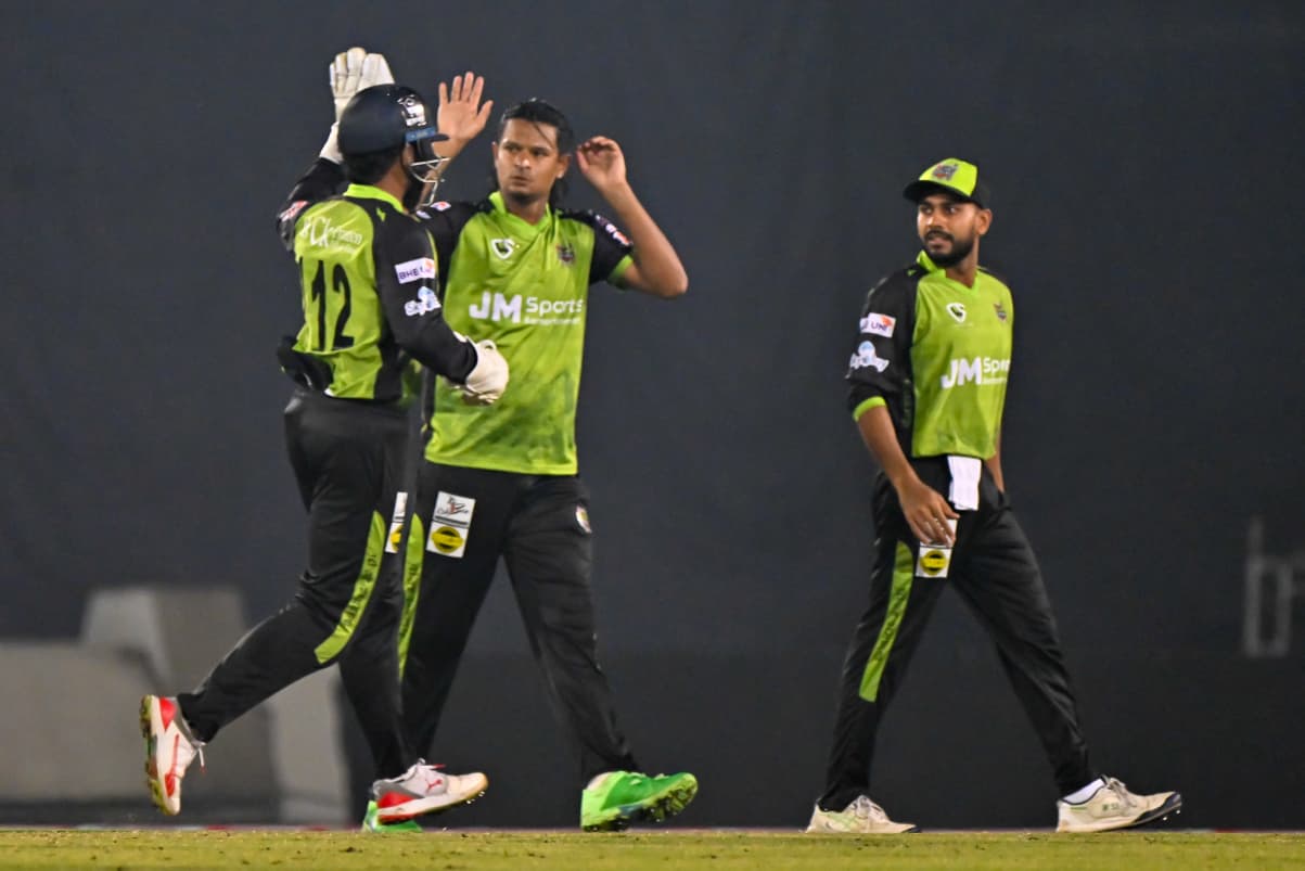 ফিক্সিং করা হয়েছে সিলেটের ম্যাচে দাবি উপদেষ্টার