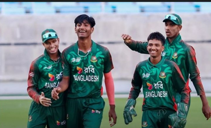 ফাহাদের দুর্দান্ত বোলিং, ২ বলে ২ উইকেট পেল বাংলাদেশ