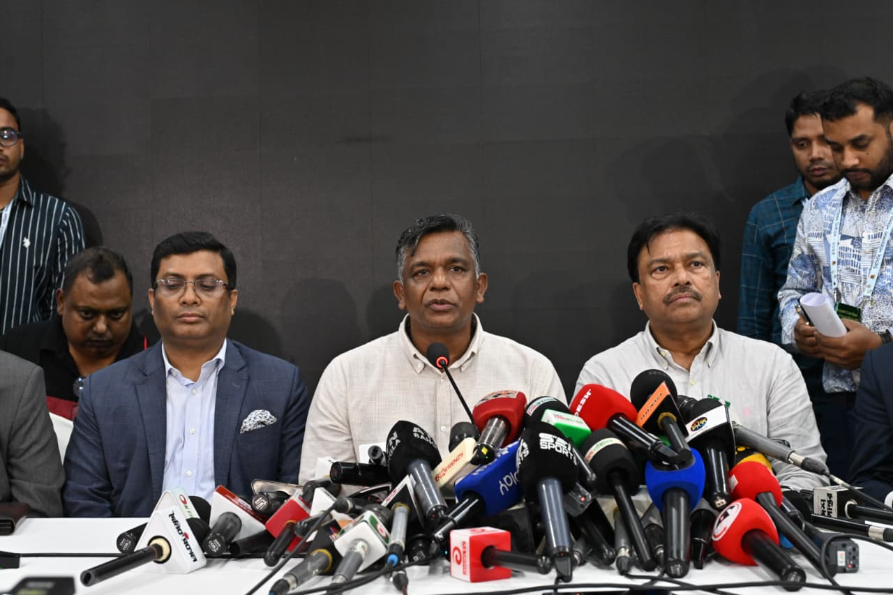 আবারও বিসিবির সভাপতি বুলবুল, সহ-সভাপতি ফারুক ও শাখাওয়াত