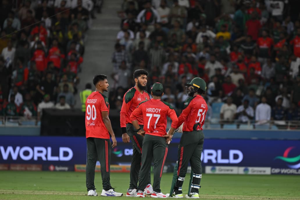 ‘ব্যাটিং, বোলিং, ফিল্ডিং ক্লিক করলে ভারত-অস্ট্রেলিয়া কেউই দাঁড়াতে পারবে না’