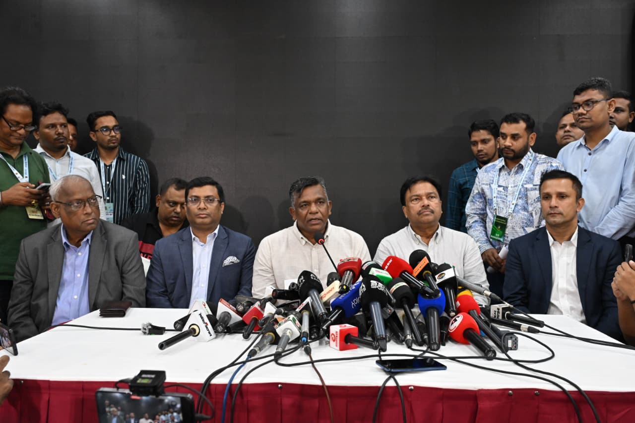 বাংলাদেশের ক্রিকেটের উন্নয়নের প্রেমে পড়েছেন বুলবুল