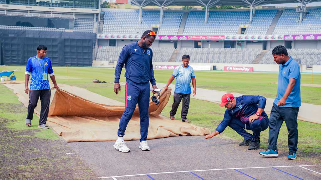 মিরপুরের এমন উইকেট আগে কখনো দেখেননি স্যামি