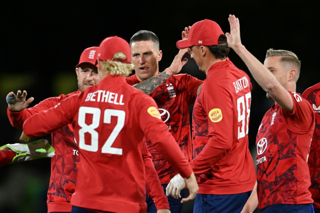 England hammer New Zealand after Brook and Salt onslaught