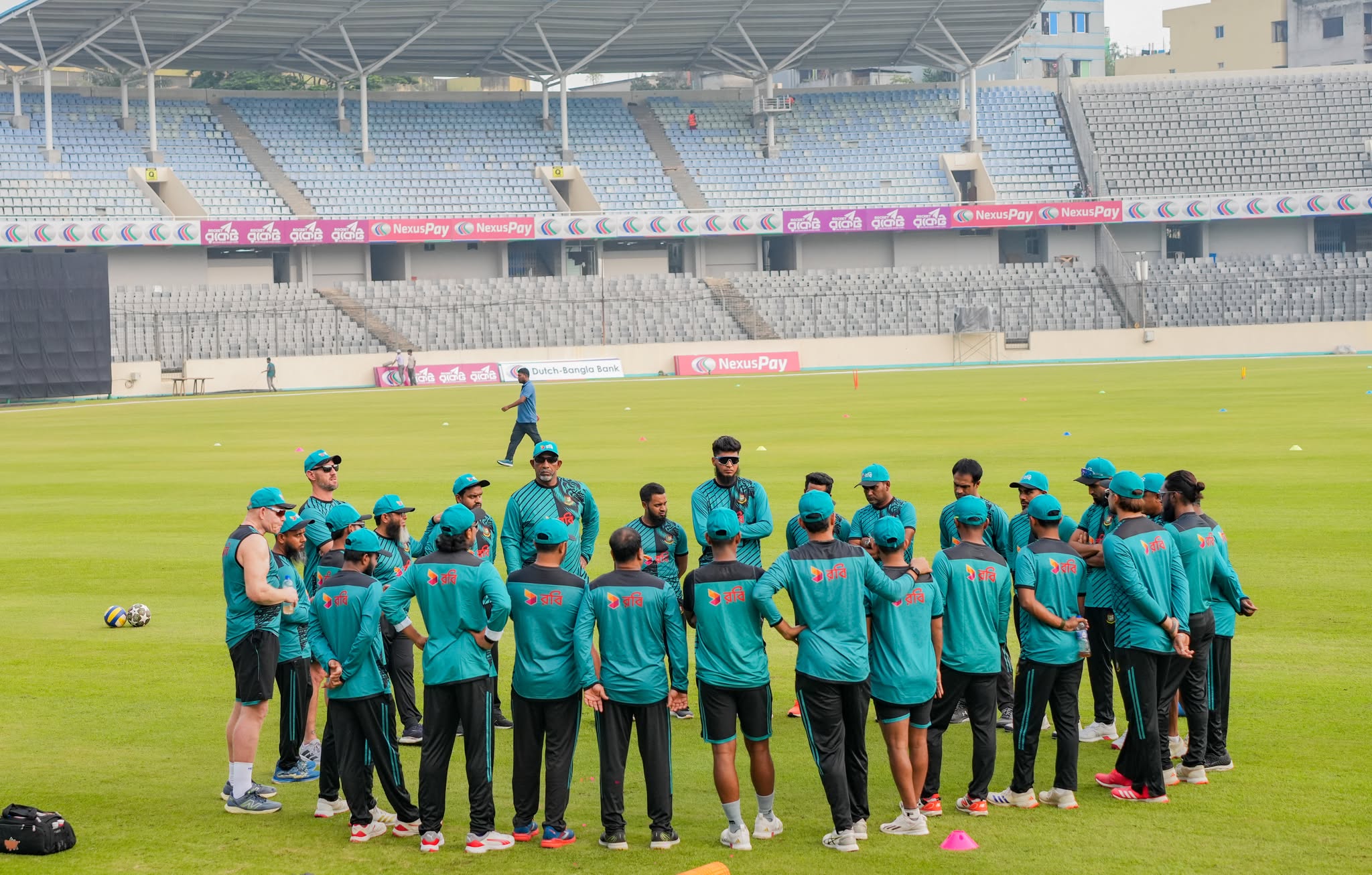 ওয়েস্ট ইন্ডিজে ‘রশিদ-হাসারাঙ্গা’ না থাকায় স্বস্তিতে বাংলাদেশ