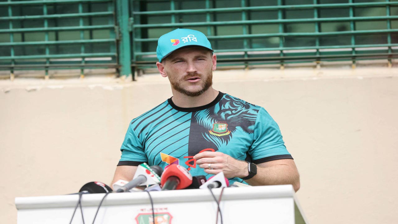 Nathan Kelly resigns as Bangladesh team fitness trainer