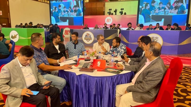 বিপিএলে নিলাম পদ্ধতি ফেরত চায় ফ্র্যাঞ্চাইজিরা