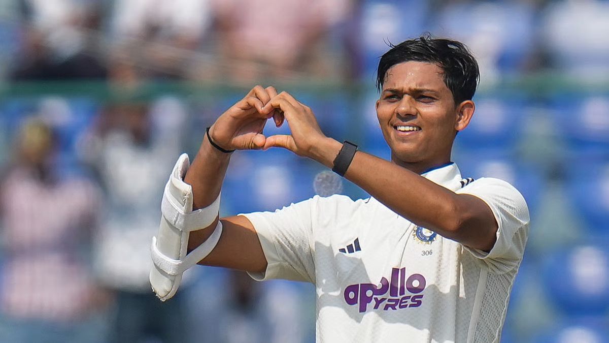 ভারতের রানের পাহাড়, ডাবল সেঞ্চুরির অপেক্ষা জয়সাওয়ালের
