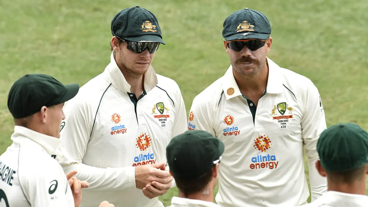 অ্যাশেজে ৫ সেঞ্চুরি করবেন স্মিথ, বাজি ওয়ার্নারের