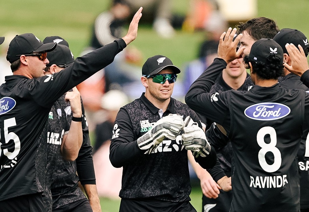 ১২ বছর পর ওয়ানডেতে ইংল্যান্ডকে সিরিজ হারাল নিউজিল্যান্ড