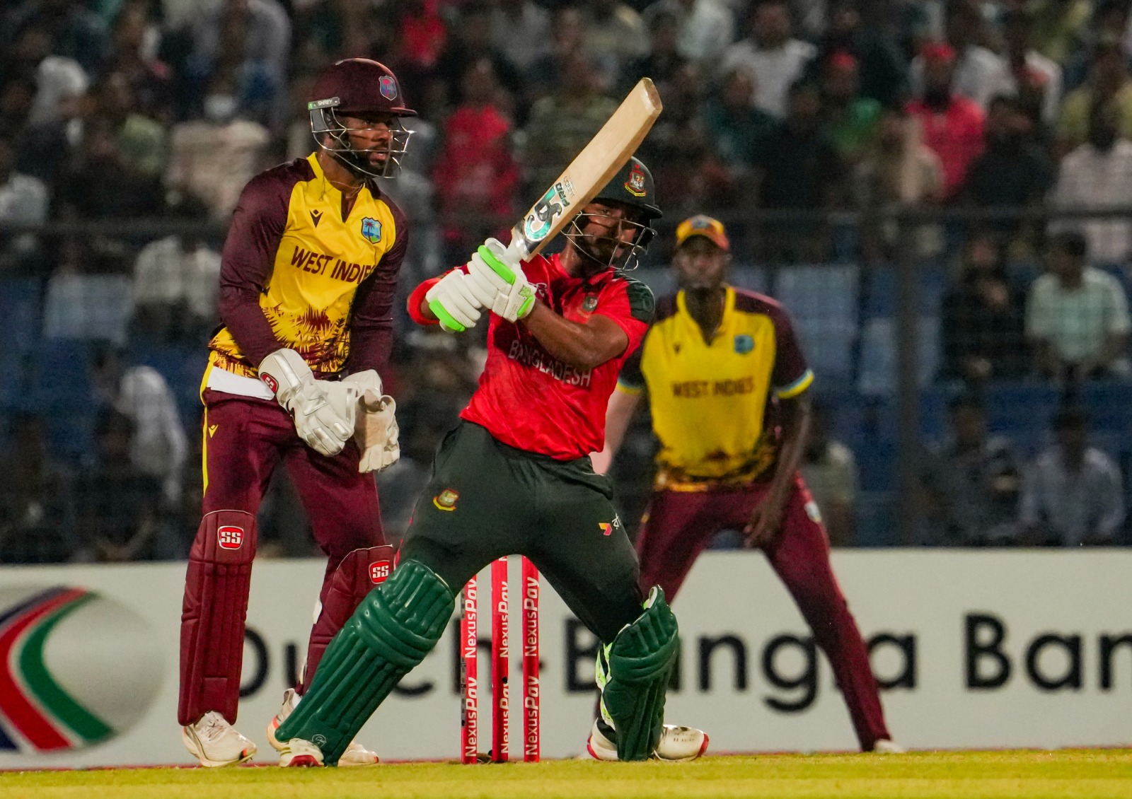 ব্যাটিং ব্যর্থতায় সিরিজ হার বাংলাদেশের ব্যাটিং ব্যর্থতায় সিরিজ হার বাংলাদেশের