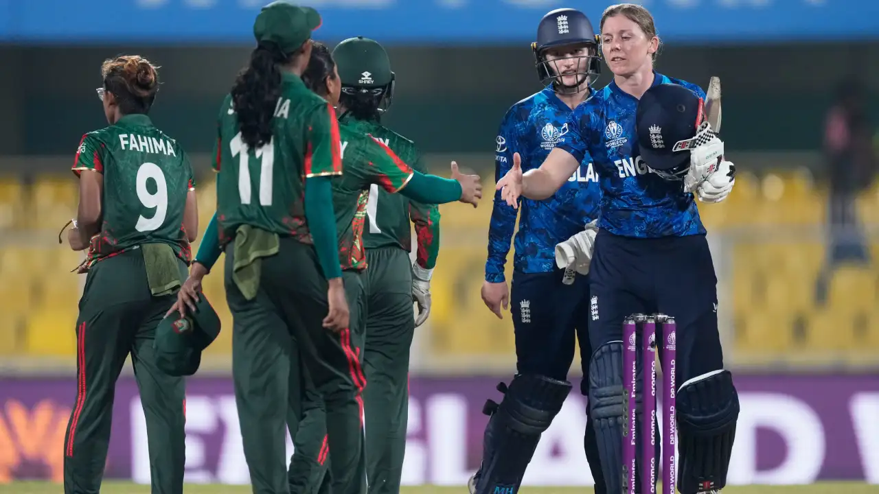 Knight leads England to survive Bangladesh scare