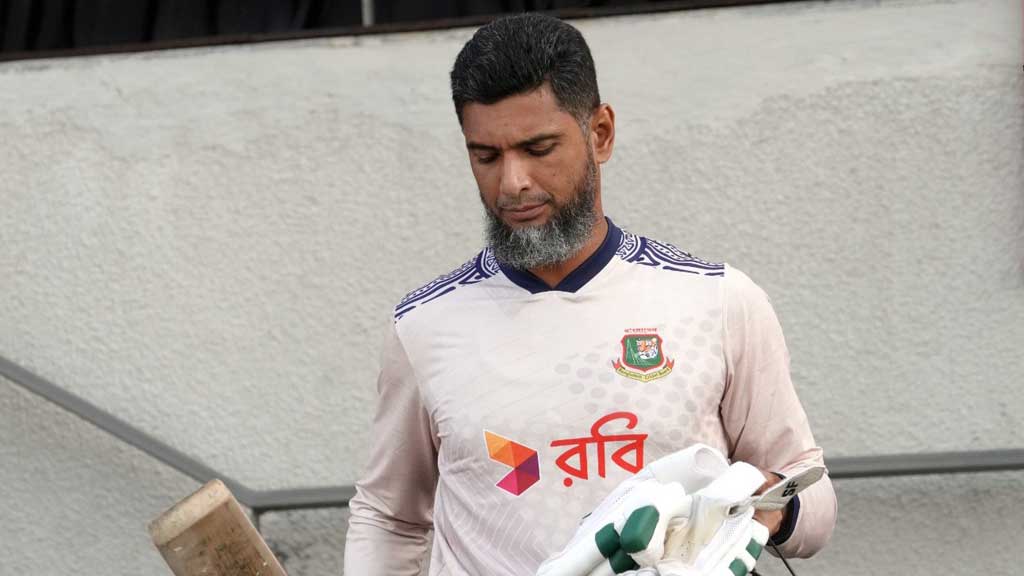 Mahmudullah Riyad hospitalized with dengue