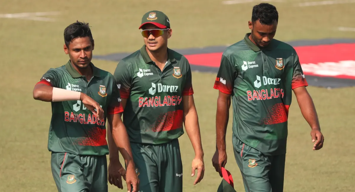 সুইং বাড়লেও ‍সাফল্যে পিছিয়ে মুস্তাফিজ-তাসকিন, ব্যাটিংয়েও উদ্বেগ