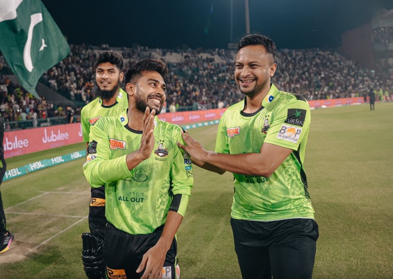 Lahore Qalandars keen to buy BPL franchise