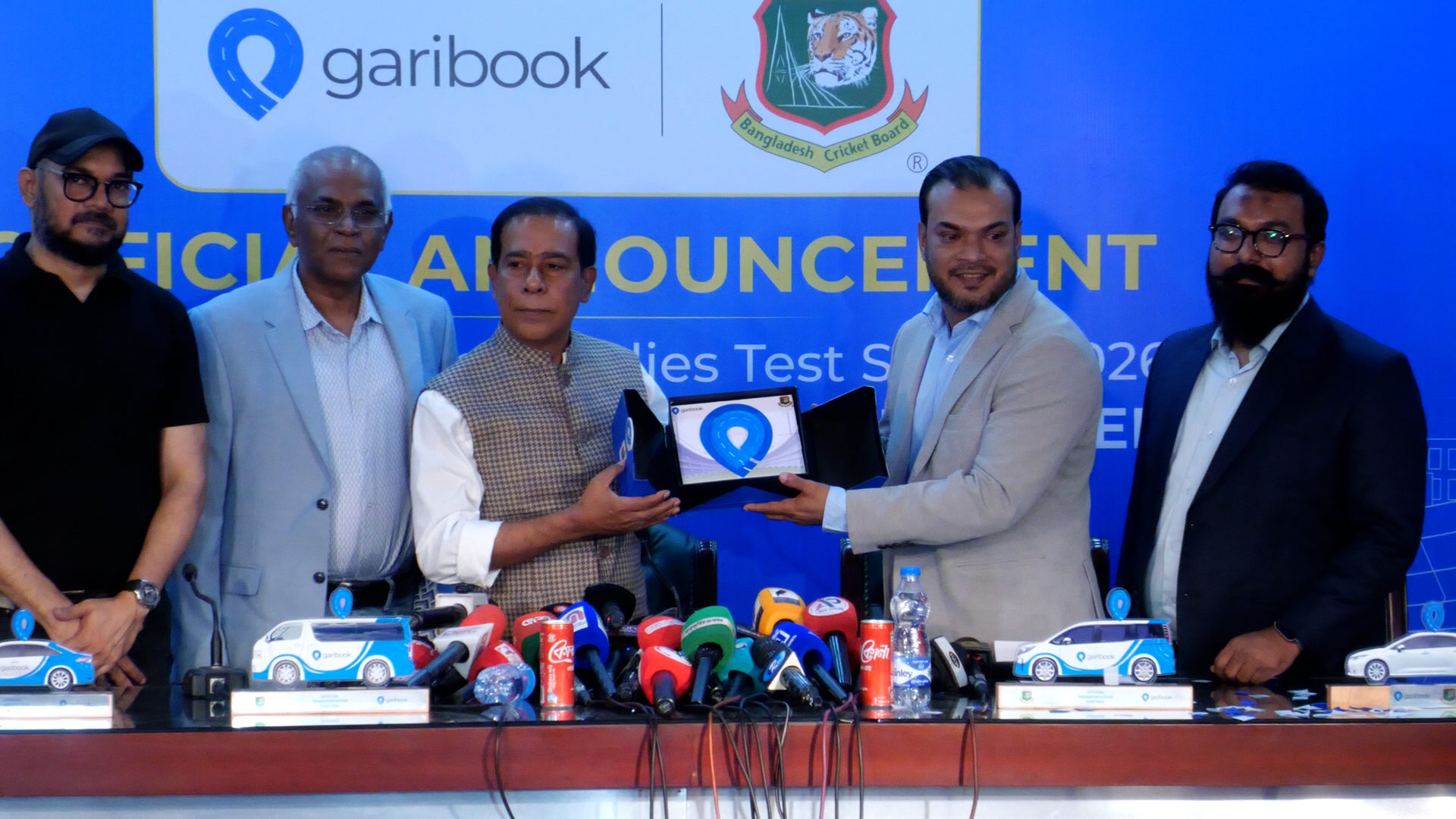 ২৫ লাখ টাকায় বাংলাদেশ-ওয়েস্ট ইন্ডিজ সিরিজের ট্রান্সপোর্টেশন পার্টনার গাড়িবুক