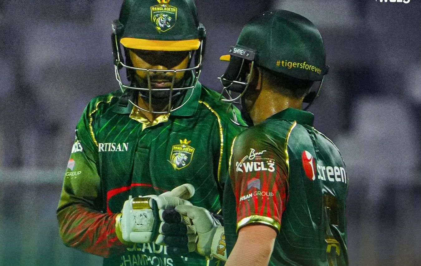 রাহীর নাটকীয় ওভারে ভারতকে হারালেন মাহমুদউল্লাহরা