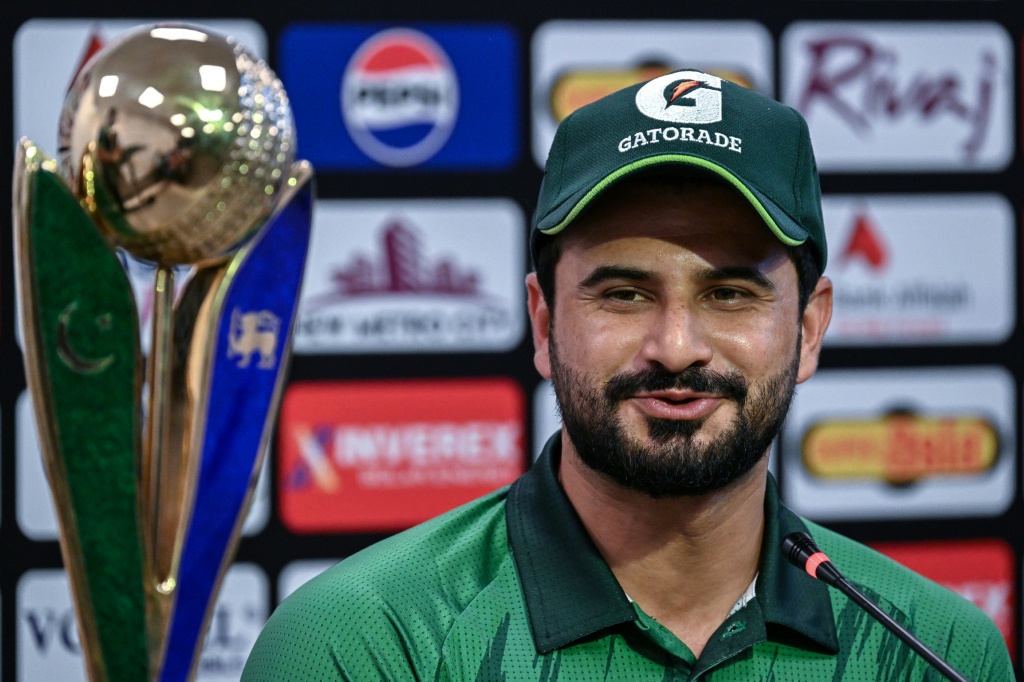 Farhan hopes Pakistan's new combination takes off in Sri Lanka T20Is
