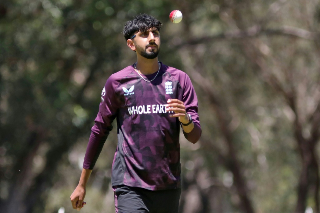 England include spinner Bashir in 12-man squad for Ashes opener