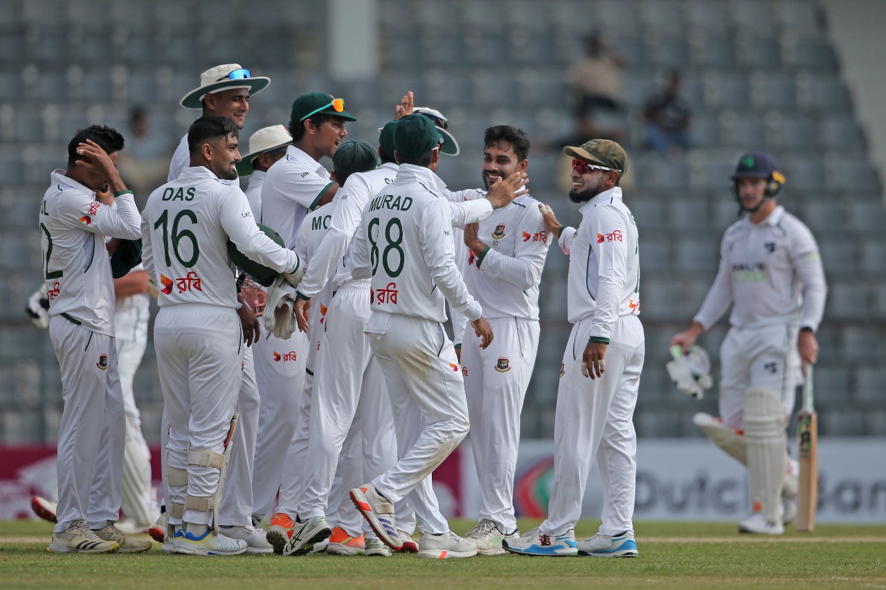Bangladesh bowlers grab eight Irish wickets after Day 1