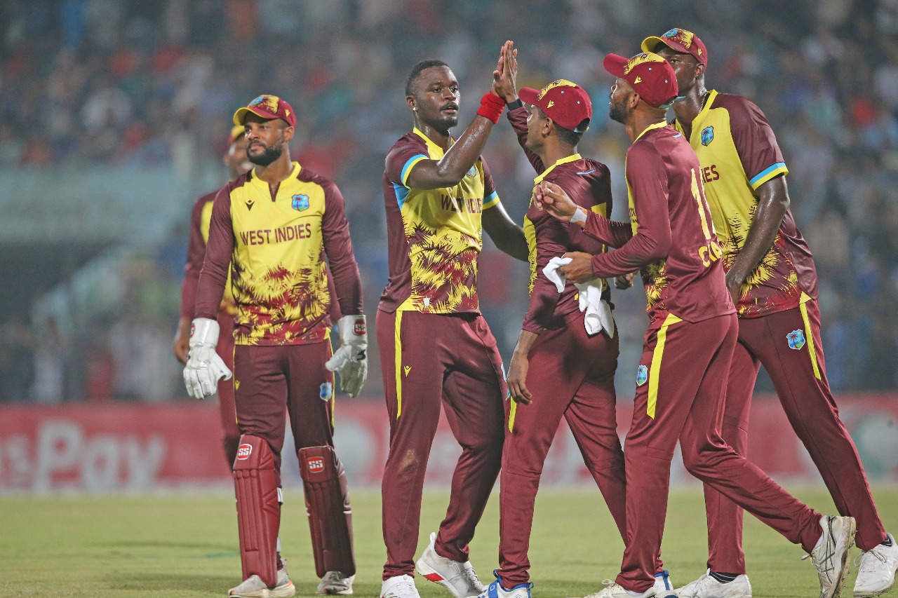 নিউজিল্যান্ডে ‘প্রথমবার’ টি-টোয়েন্টি জিতল ওয়েস্ট ইন্ডিজ