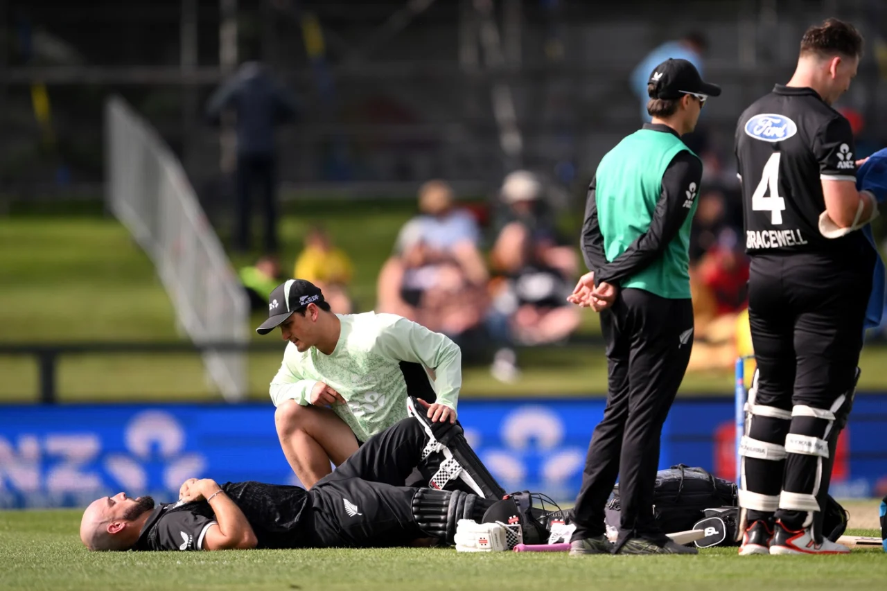 মিচেলকে নিয়ে শঙ্কা, ডাক পেলেন নিকোলস