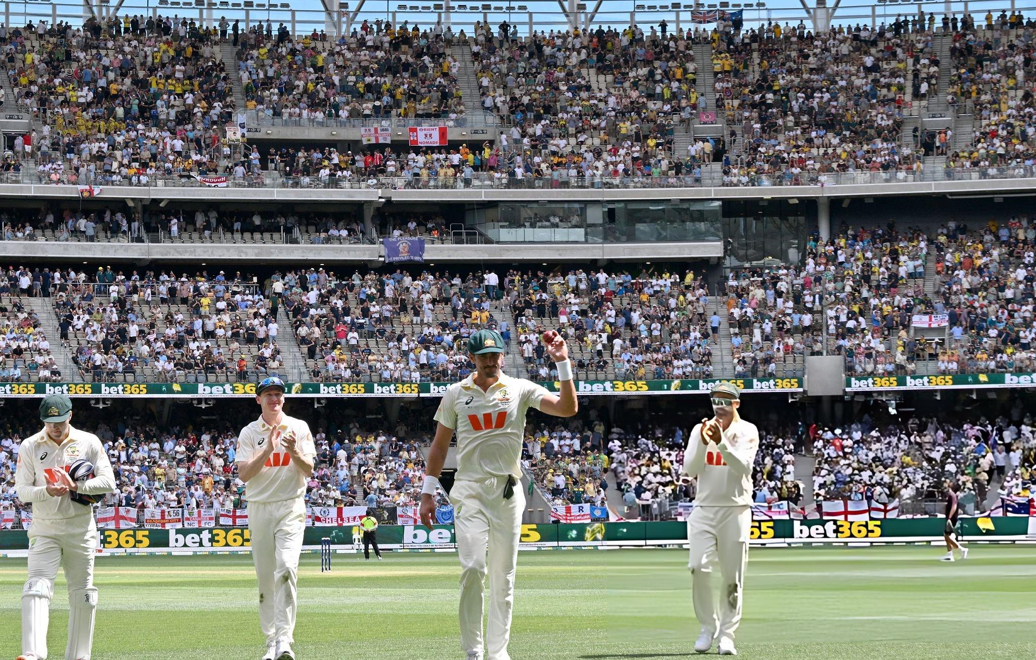 ২ দিনে শেষ টেস্ট, অস্ট্রেলিয়ার লোকসান ২৪ কোটি